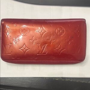 Louis Vuitton Vernis Long Zip Around Monogram Wallet